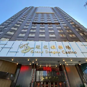 **** Hotel Grand Dragon China