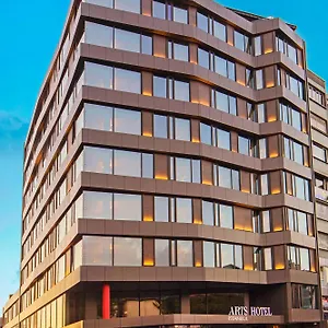 ‫فندق آرتس حربية - درجة خاصة‬ فندق