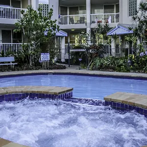 surfers-beach-holiday-apartments.queenslandhotels.net/