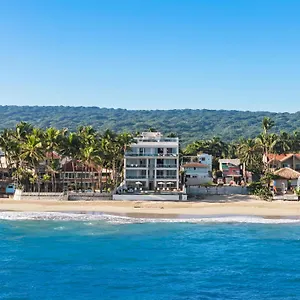 watermark-luxury-oceanfront-residences.comcaribbean.com/