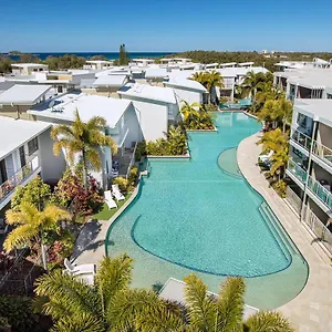 **** Resort Dunes Australia